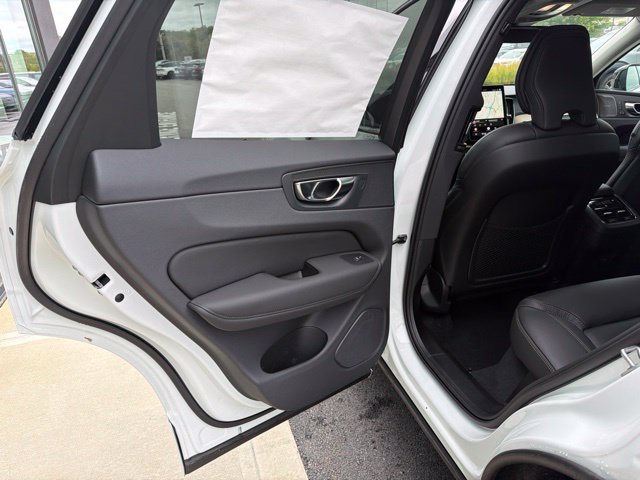 New 2027 Volvo XC60 B5 Ultra AWD/4WD image 10