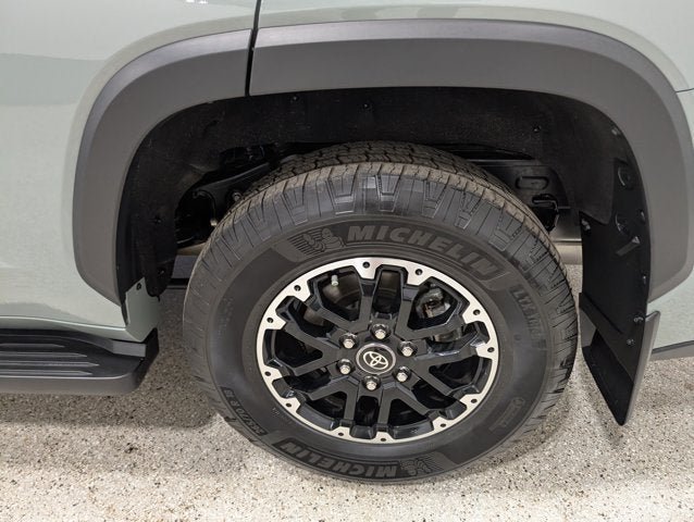 Used 2025 Toyota Sequoia 4WD image 12