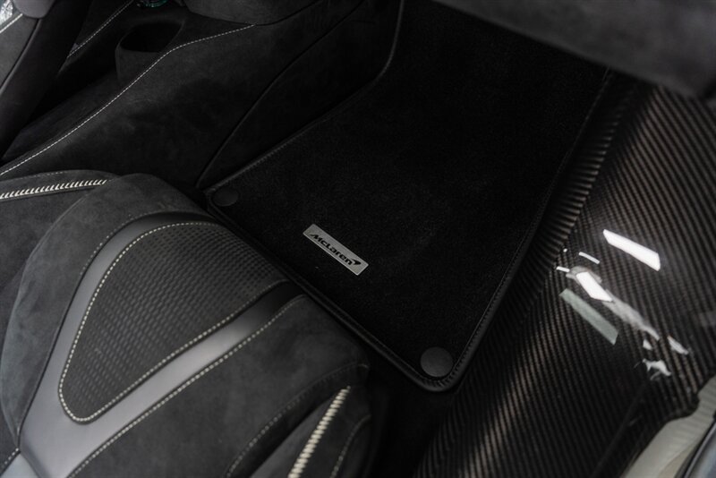Used 2024 McLaren 750S Spider RWD image 67