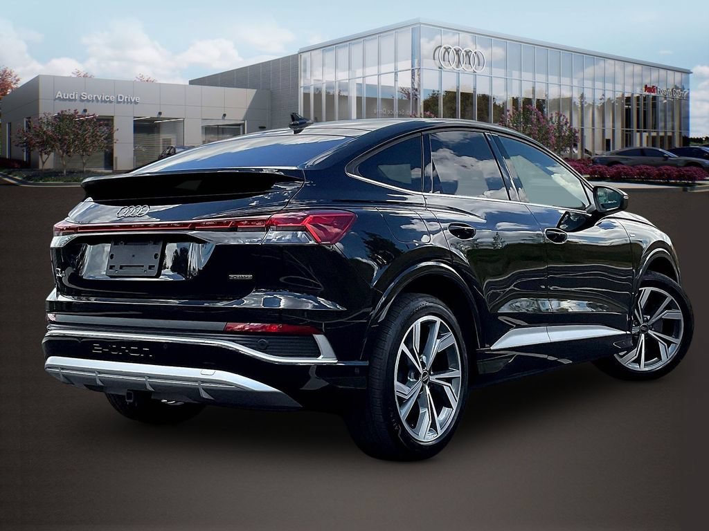 Used 2024 Audi Q4 e-tron Premium Plus w/ Premium Plus AWD/4WD image 7