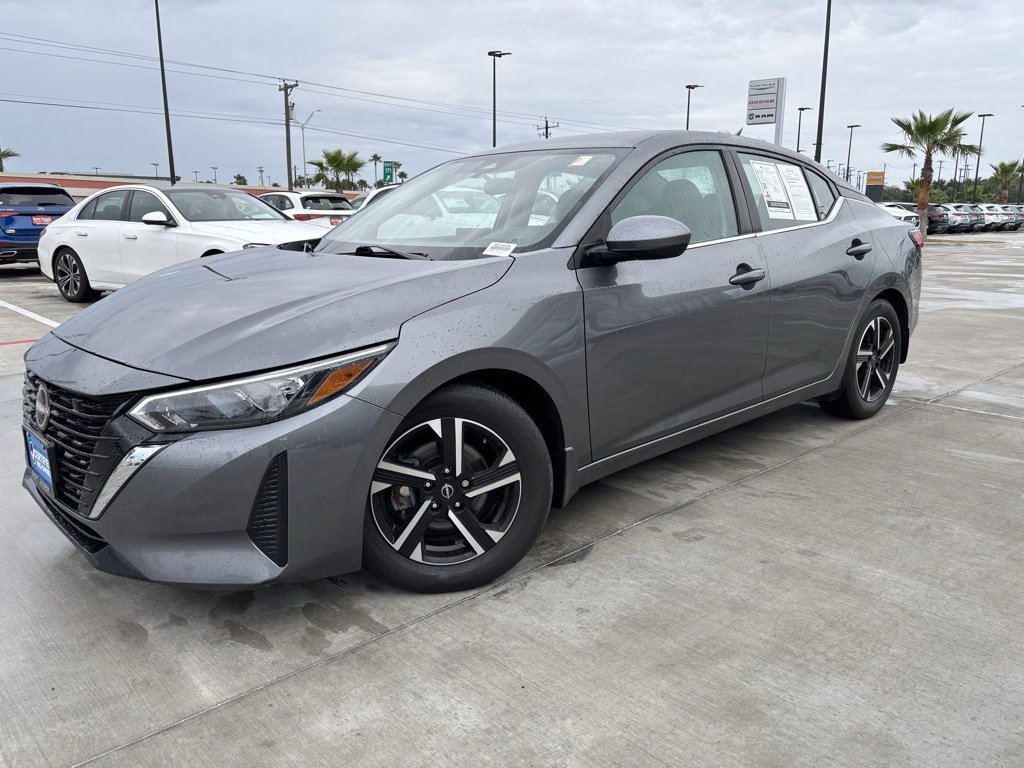 Used 2024 Nissan Sentra SV image 3