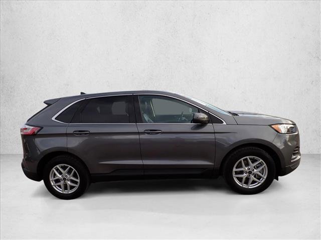 Used 2024 Ford Edge SEL image 5