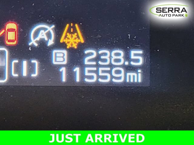 Used 2025 Subaru Crosstrek 2.5i Premium AWD/4WD image 33