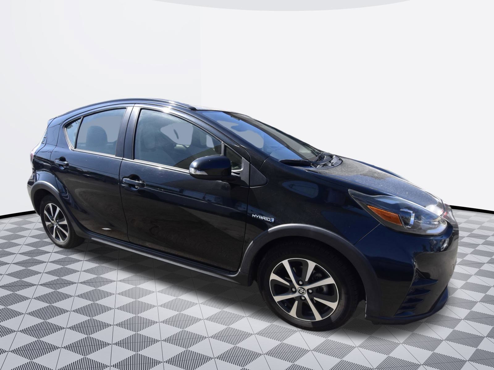 Used 2018 Toyota Prius C Four image 3