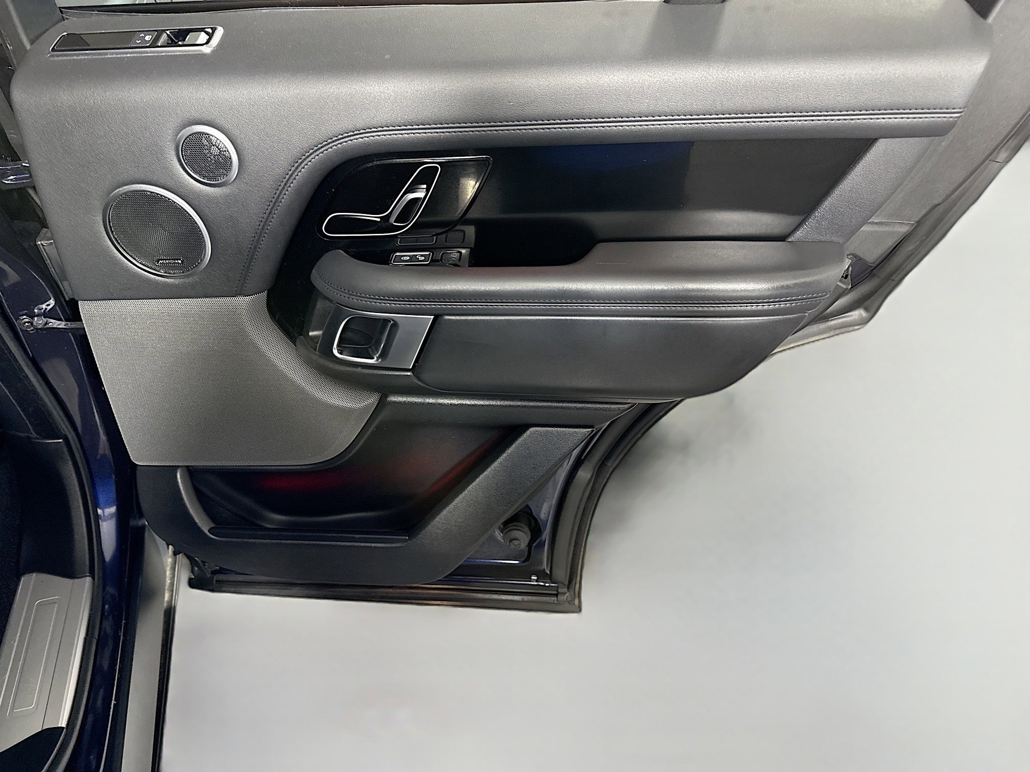 Used 2019 Land Rover Range Rover HSE AWD/4WD image 28