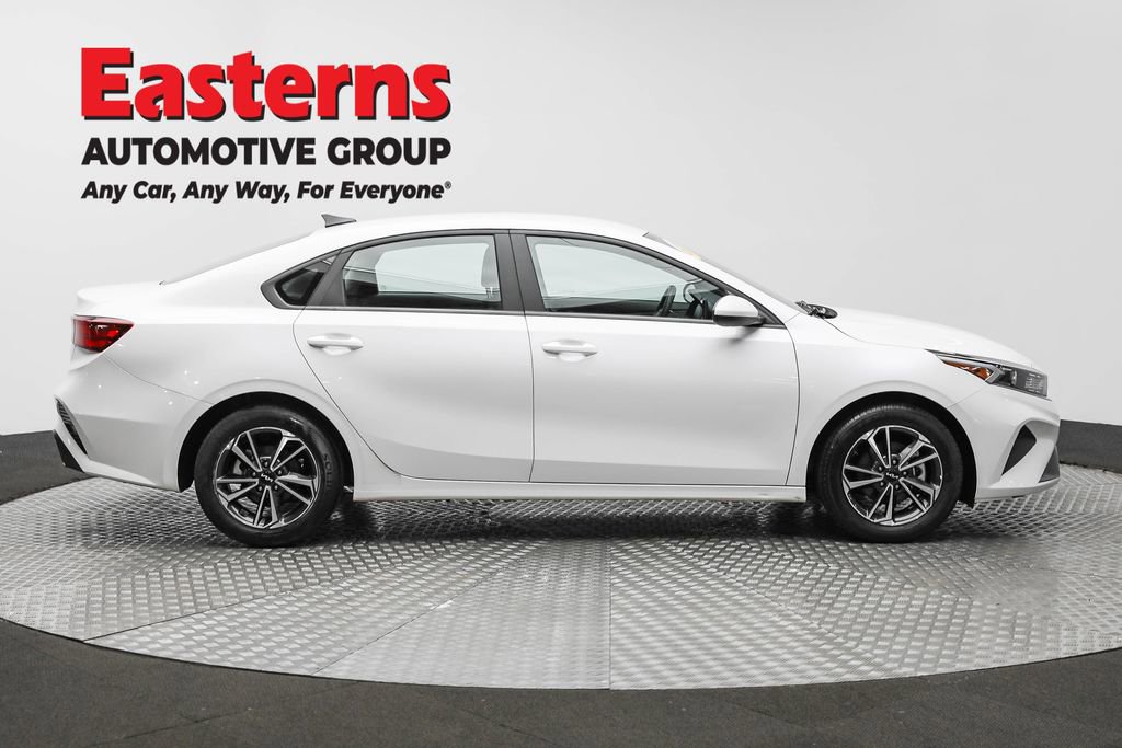 Used 2024 Kia Forte LXS image 4