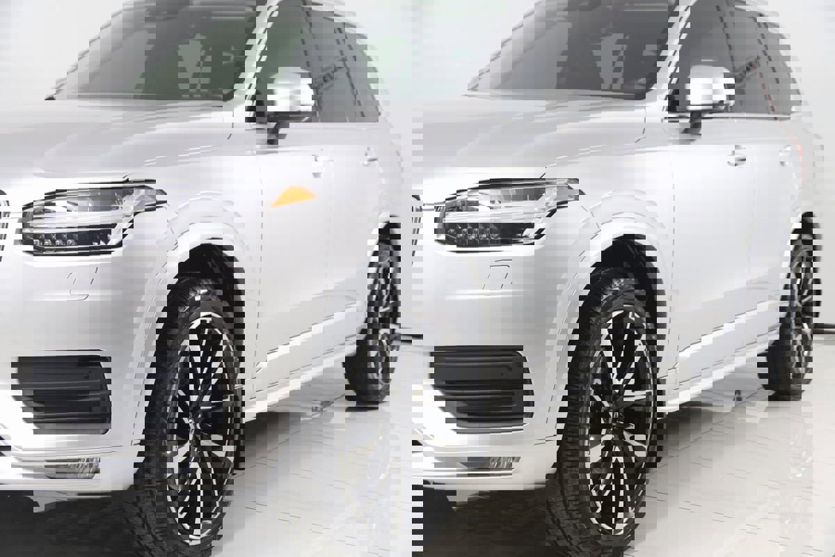 Used 2022 Volvo XC90 T6 Momentum w/ Climate Package image 66