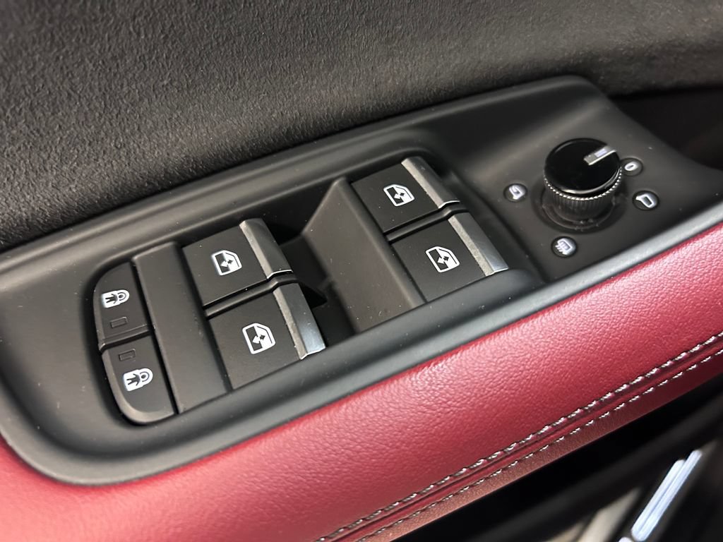 Certified 2024 Audi SQ8 Premium Plus AWD/4WD image 5