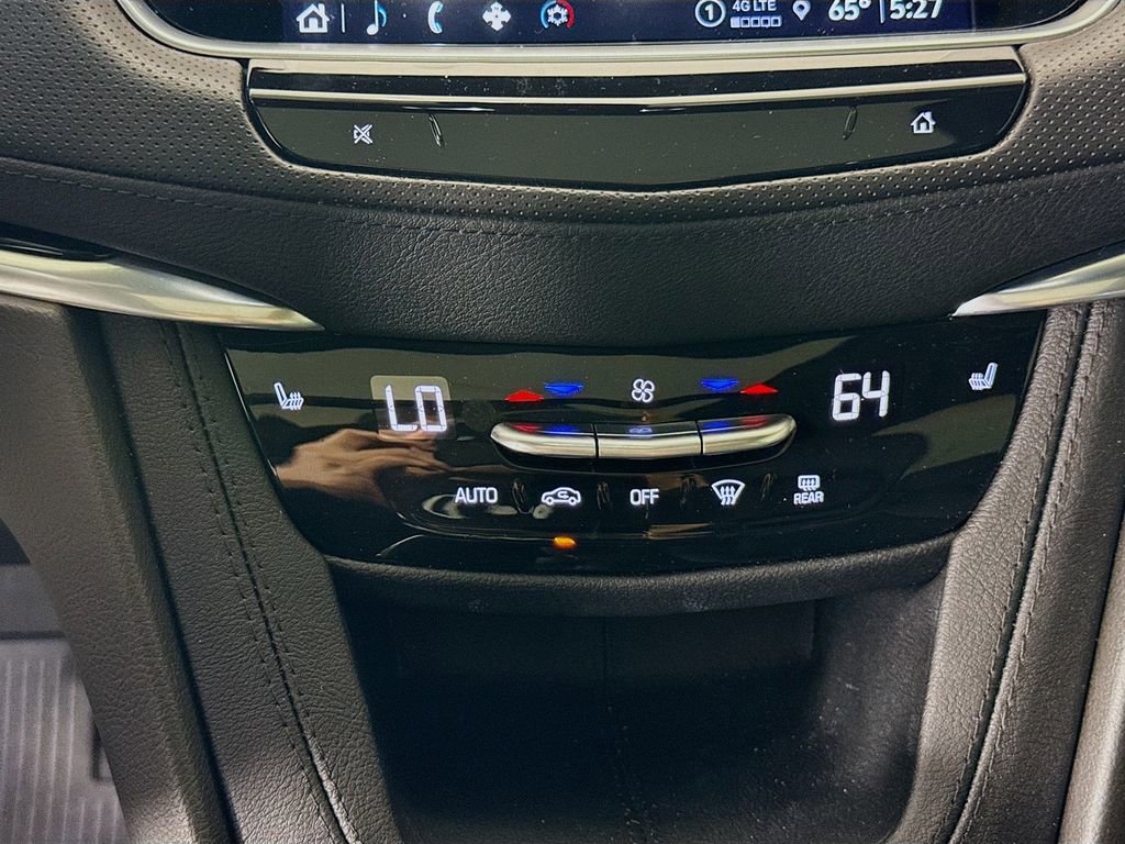 Used 2024 Cadillac XT6 Luxury AWD/4WD image 17