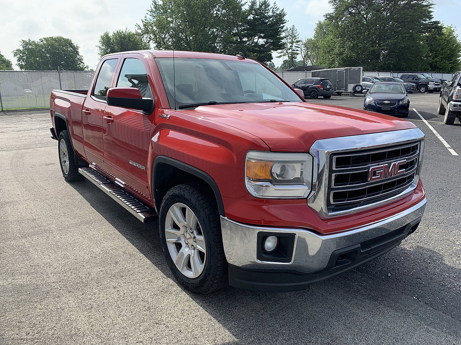 Used 2014 GMC Sierra 1500 SLE w/ SLE Value Package AWD/4WD image 2