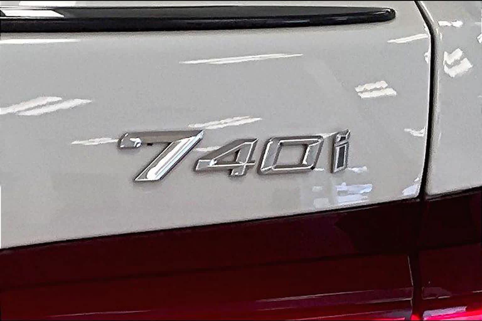 Used 2026 BMW 740i xDrive AWD/4WD image 28