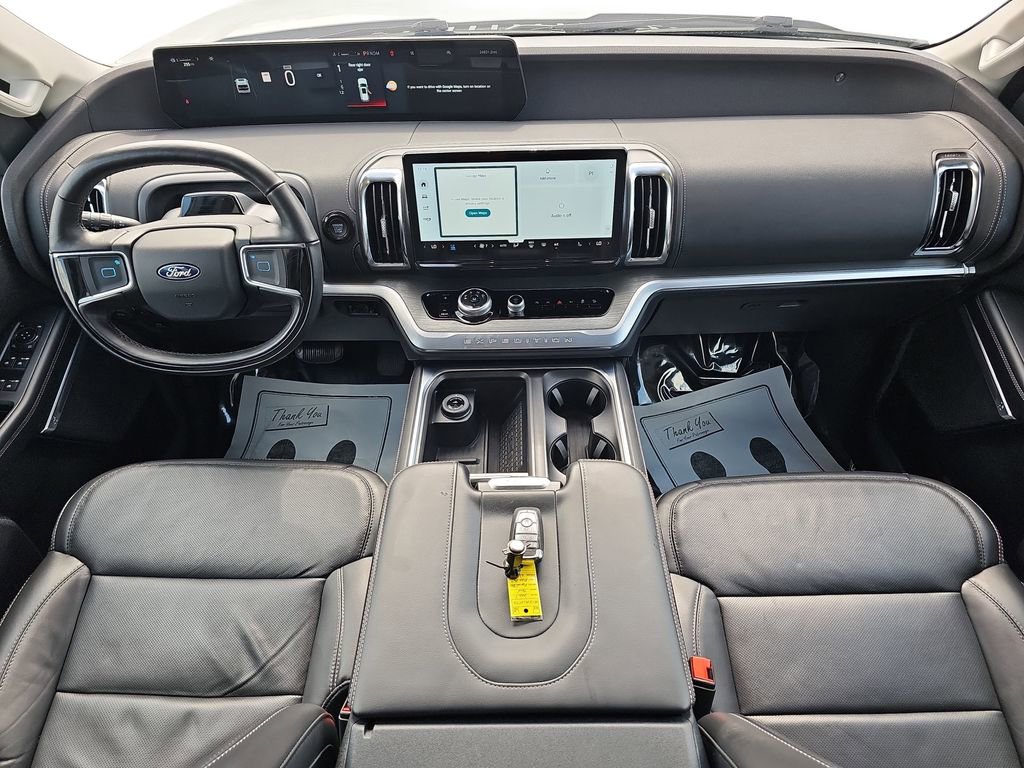 Used 2025 Ford Expedition Max Platinum image 12