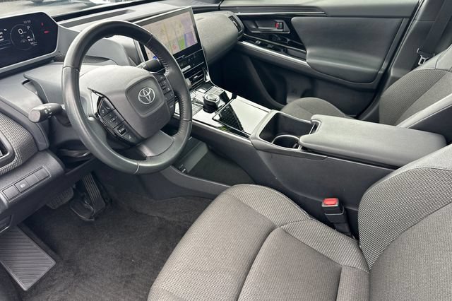 Used 2023 Toyota bZ4X FWD image 12