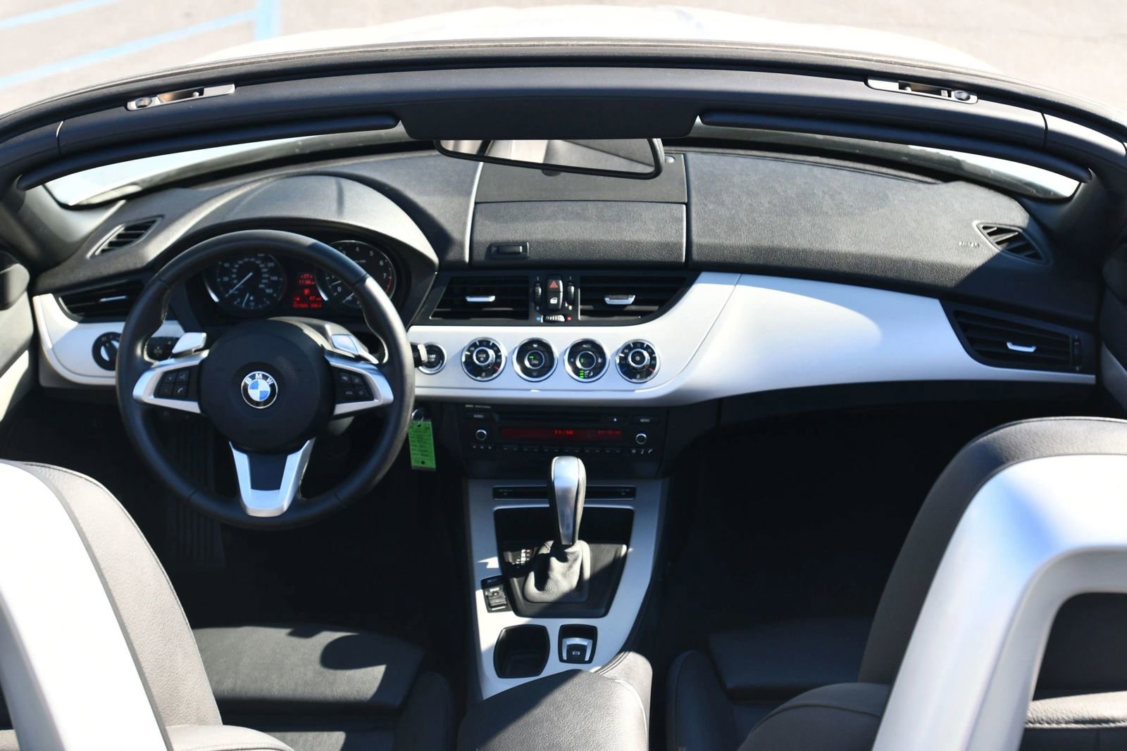 Used 2011 BMW Z4 sDrive30i w/ Premium Pkg image 27