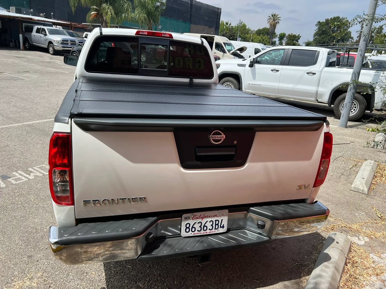 Used 2019 Nissan Frontier SV RWD image 4