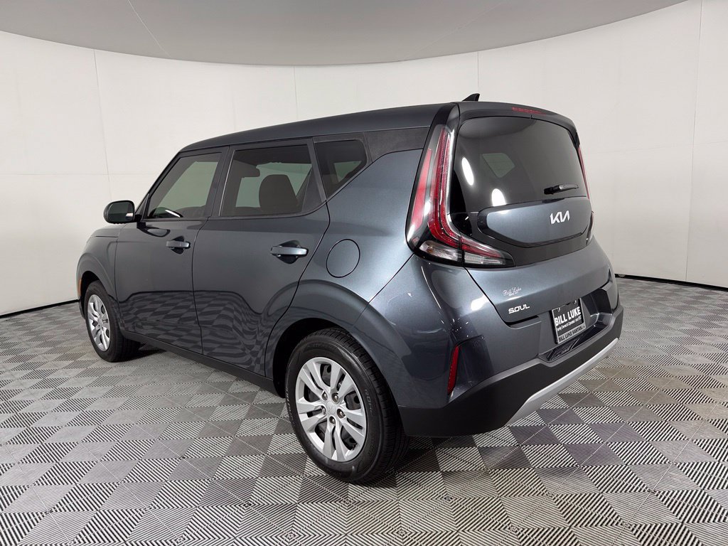 Used 2023 Kia Soul LX FWD image 7