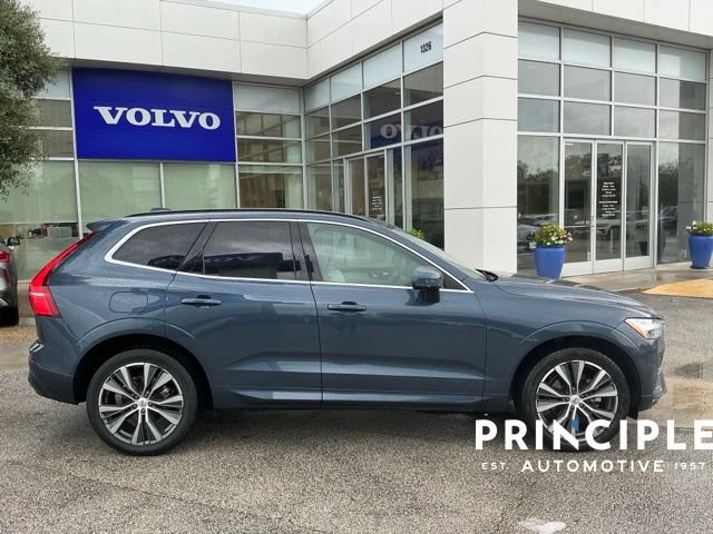 Certified 2022 Volvo XC60 B5 Momentum w/ Protection Package Premier FWD image 9