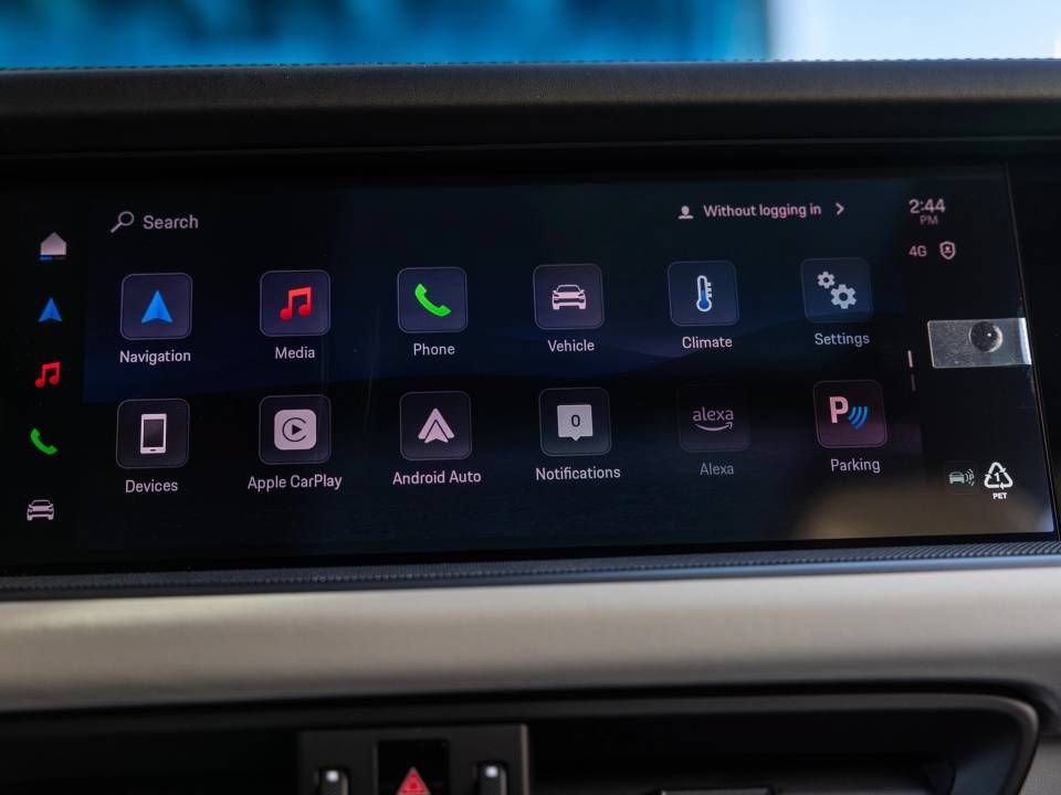 Certified 2026 Porsche Cayenne AWD/4WD image 40