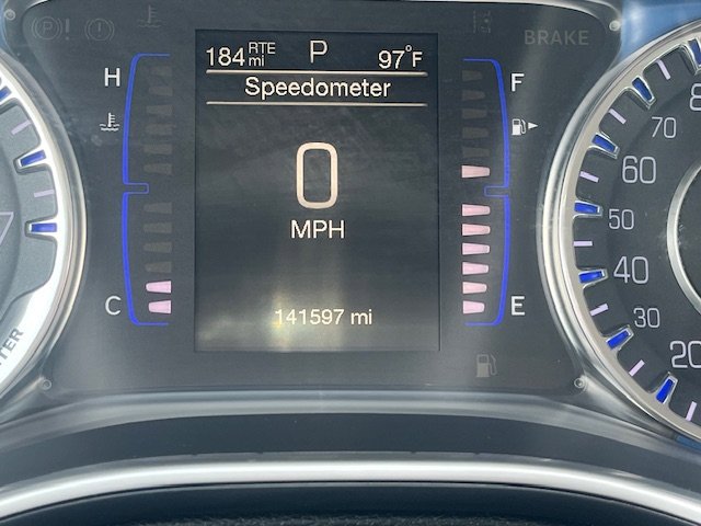 Used 2016 Chrysler 200 Limited FWD image 18