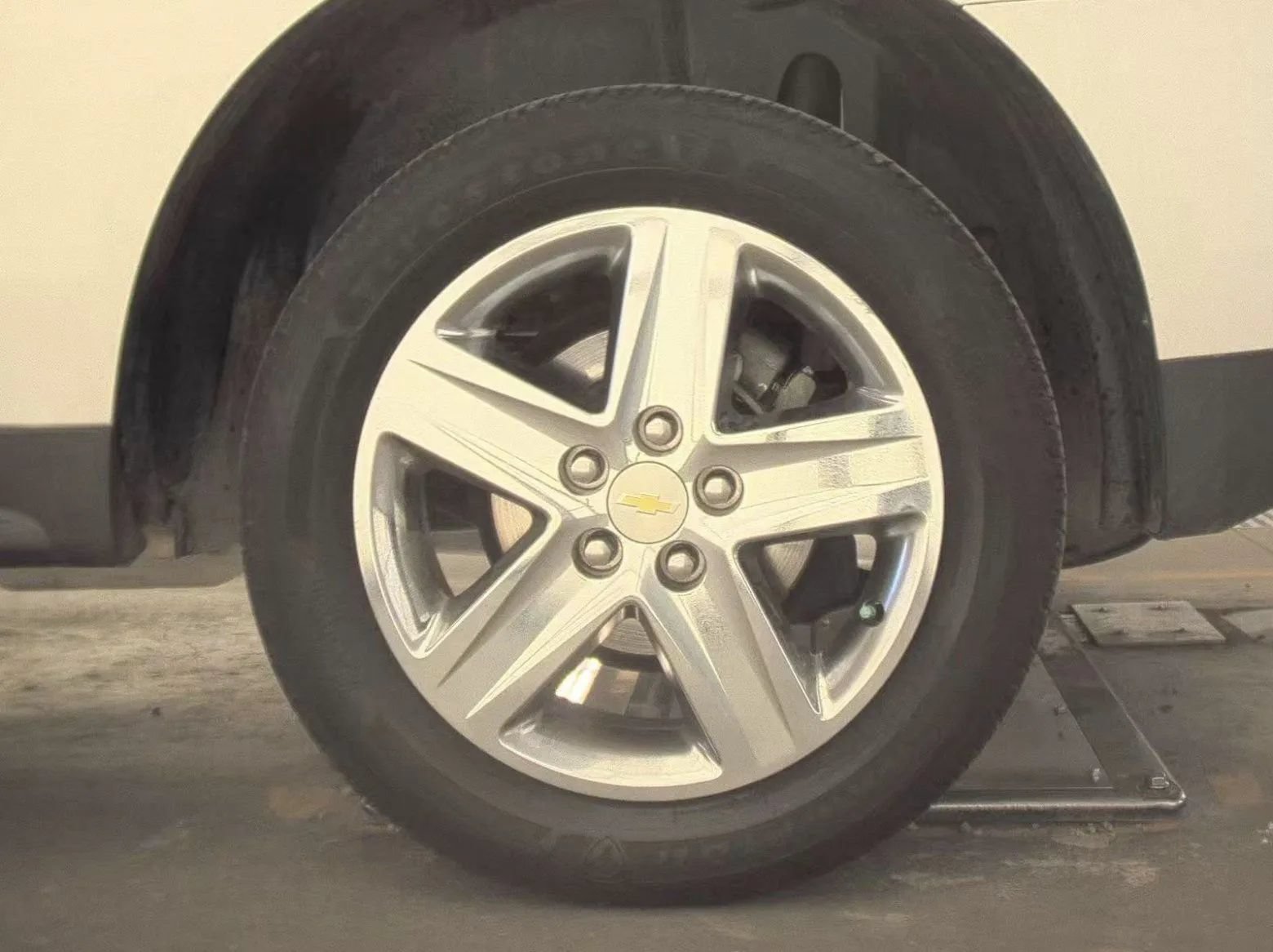 Used 2015 Chevrolet Equinox LTZ AWD/4WD image 10