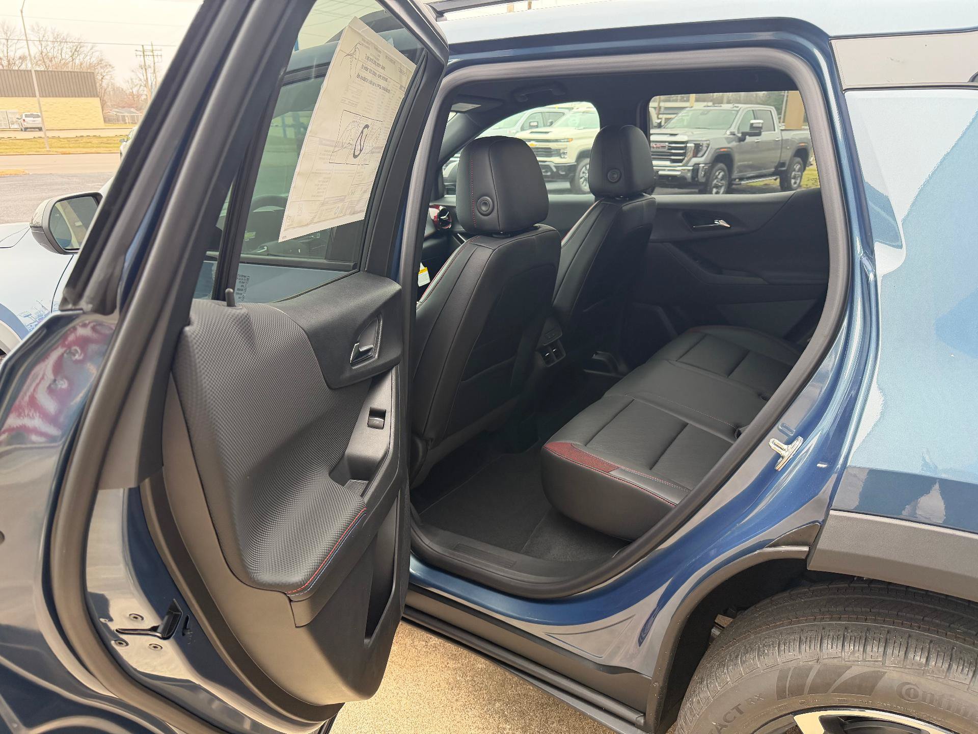 New 2026 Chevrolet Equinox RS w/ Convenience Package III FWD image 12