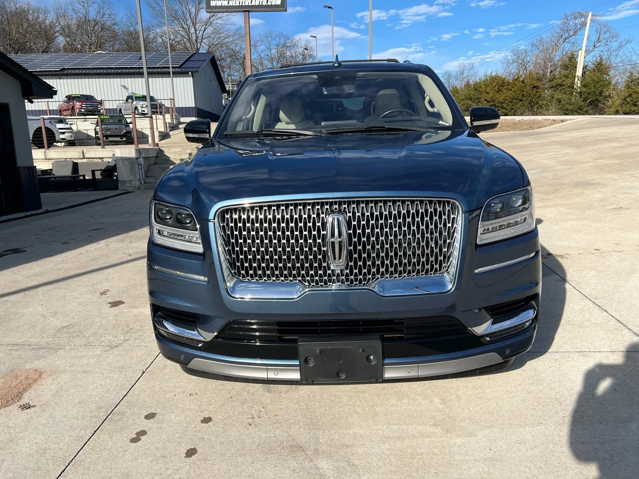 Used 2019 Lincoln Navigator L Reserve w/ Cargo Package image 4