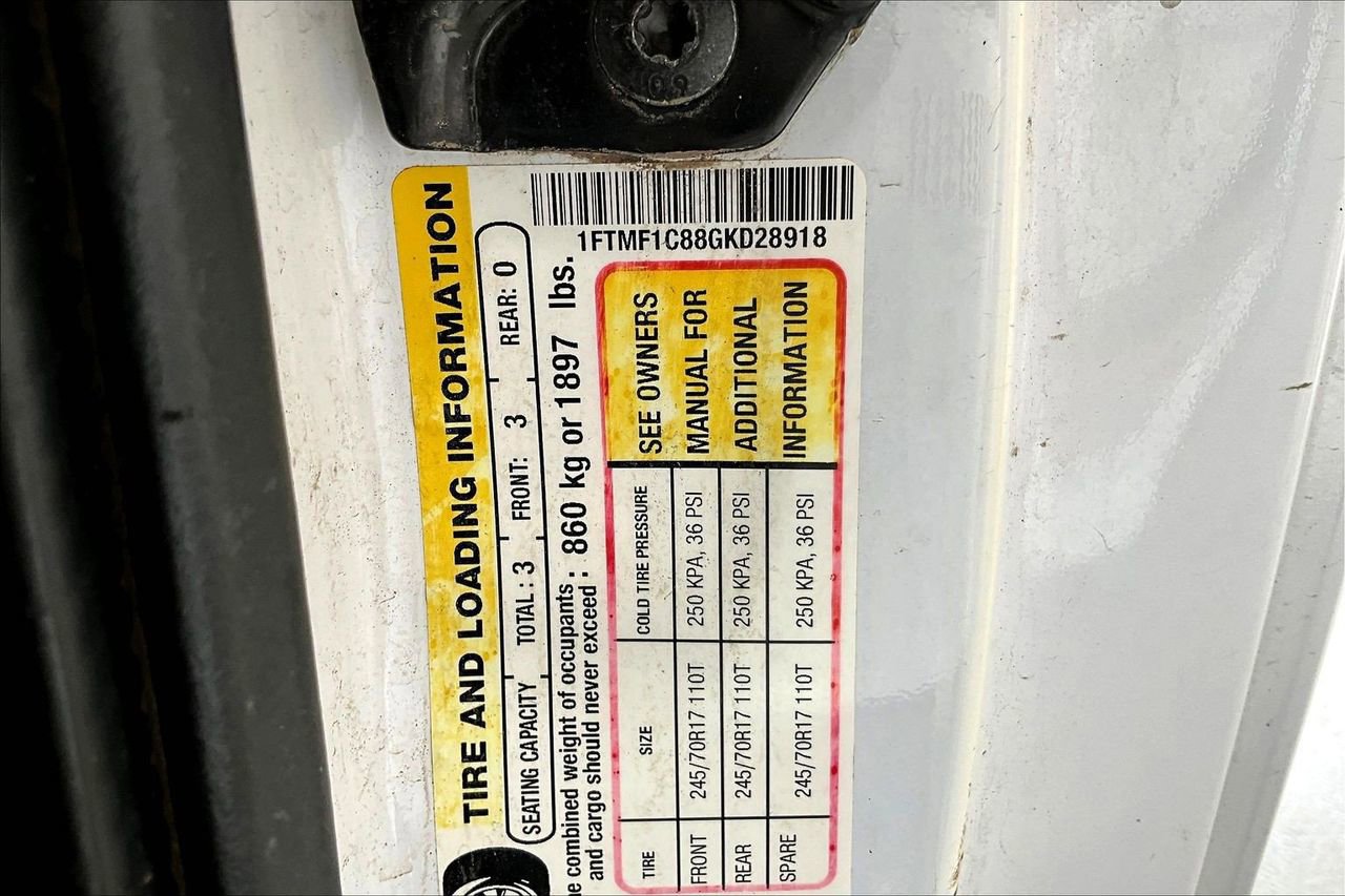 Used 2016 Ford F150 XL w/ Equipment Group 101A Mid image 8