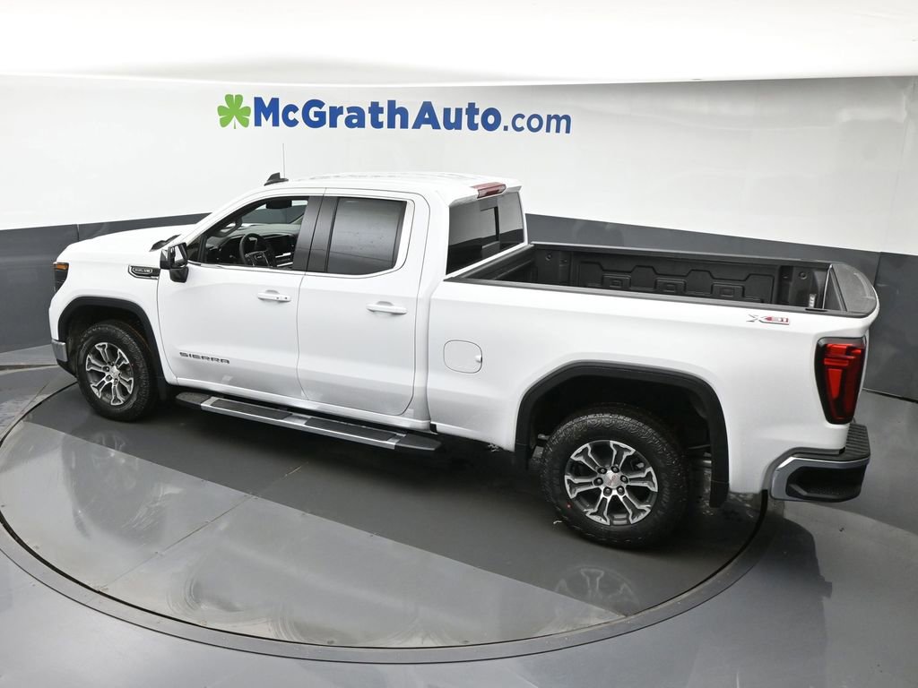 New 2026 GMC Sierra 1500 SLE image 18