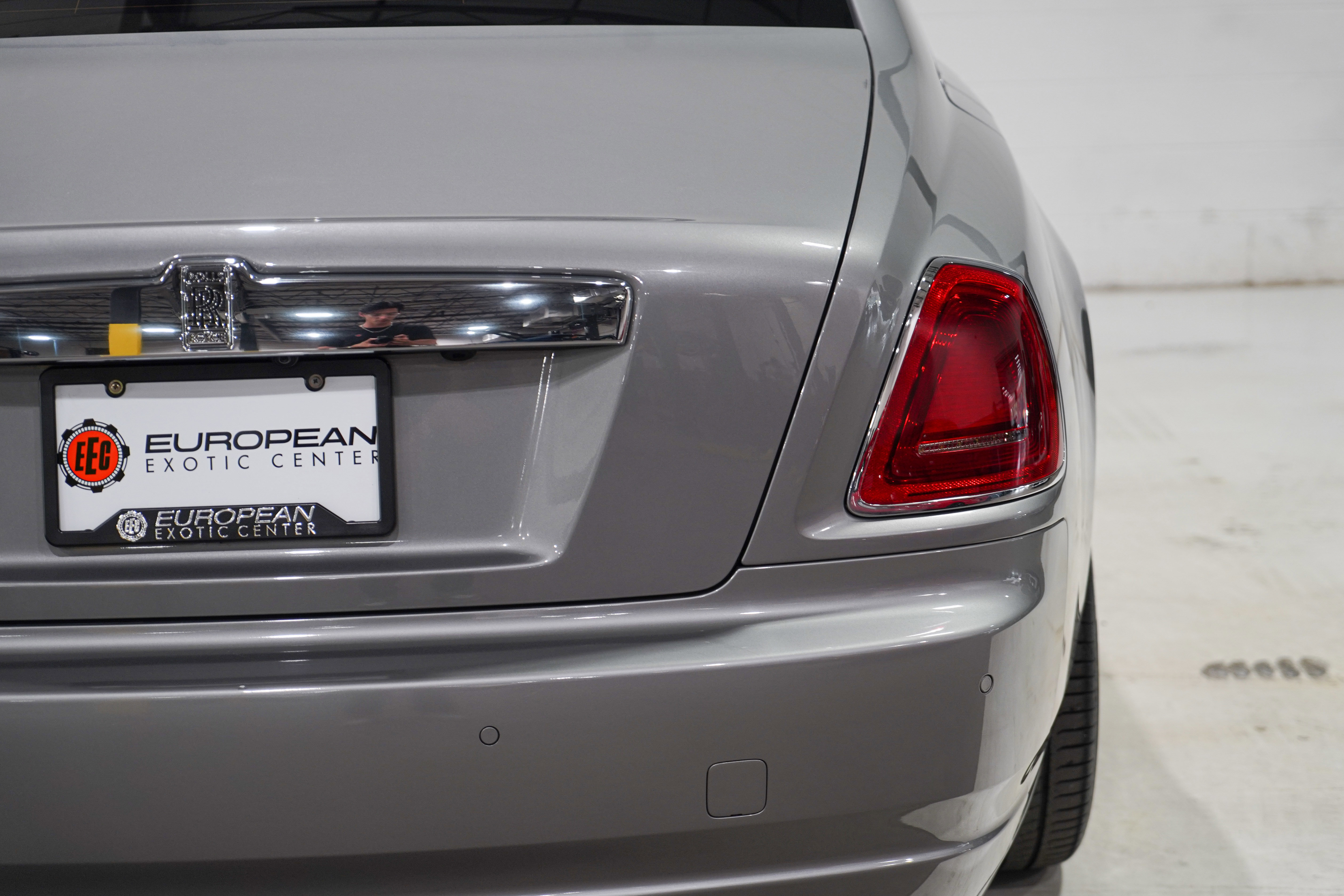 Used 2015 Rolls-Royce Ghost RWD image 35