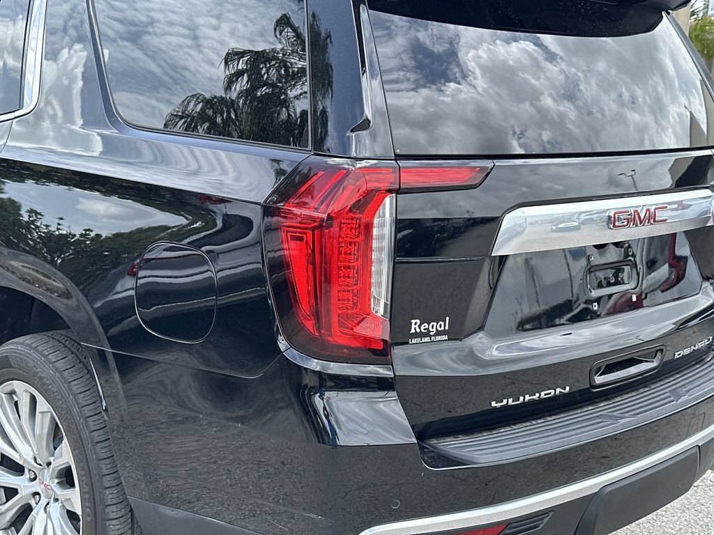 Used 2023 GMC Yukon Denali RWD image 10