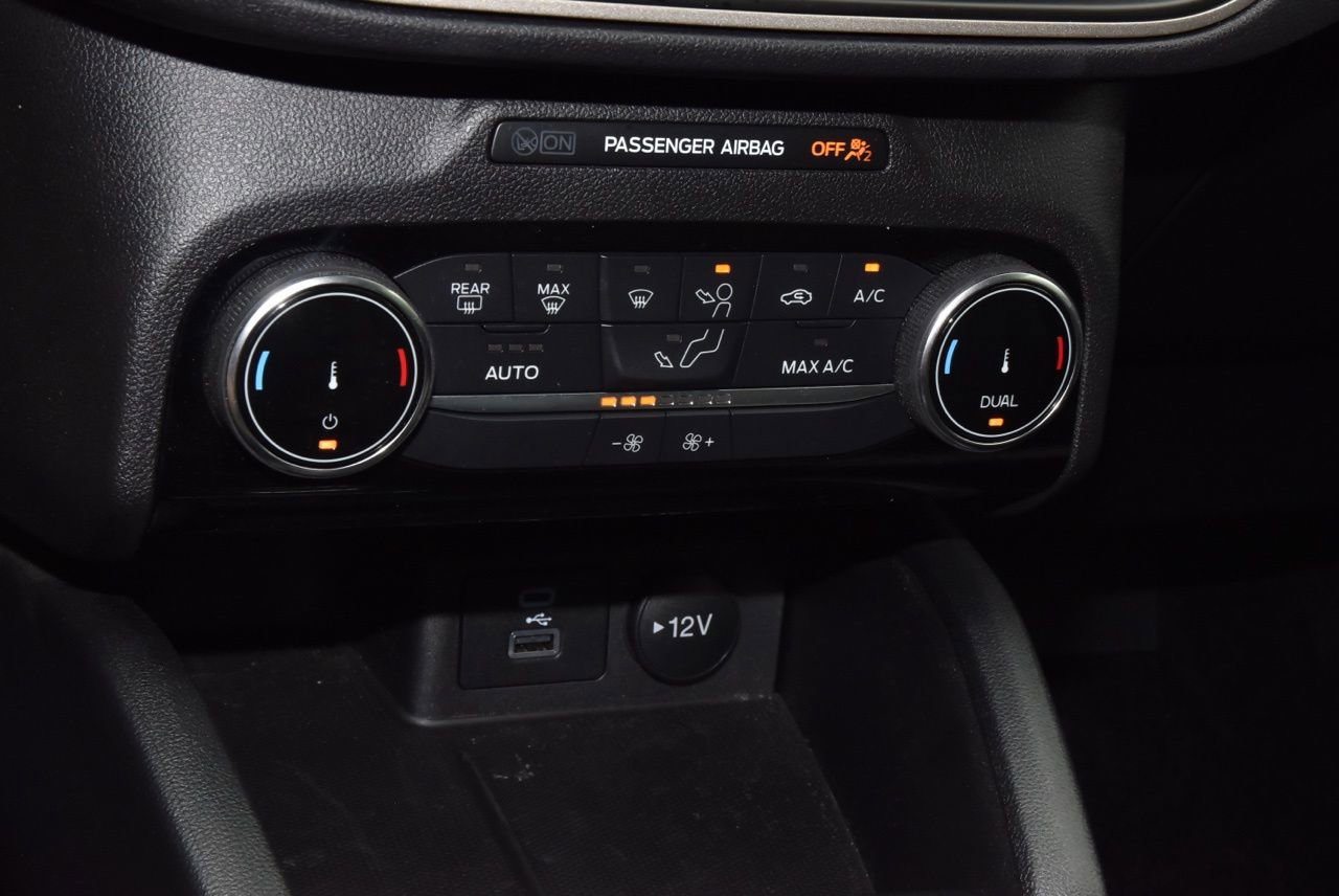 Used 2022 Ford Escape SE w/ SE Sport Appearance Package FWD image 30