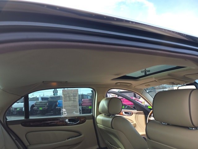 Used 2007 Jaguar XJ8 image 44