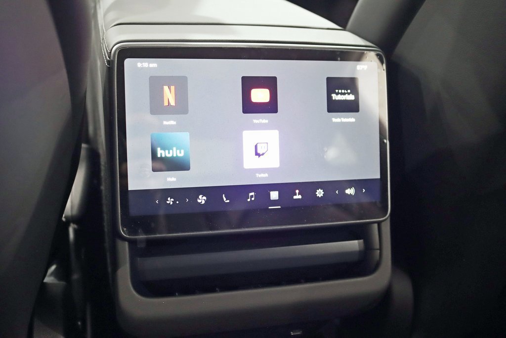 Used 2026 Tesla Model Y AWD image 25