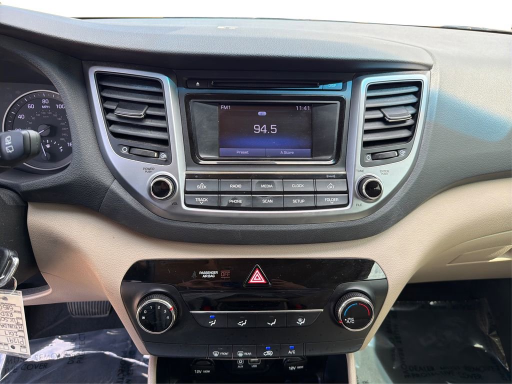 Used 2017 Hyundai Tucson SE image 14