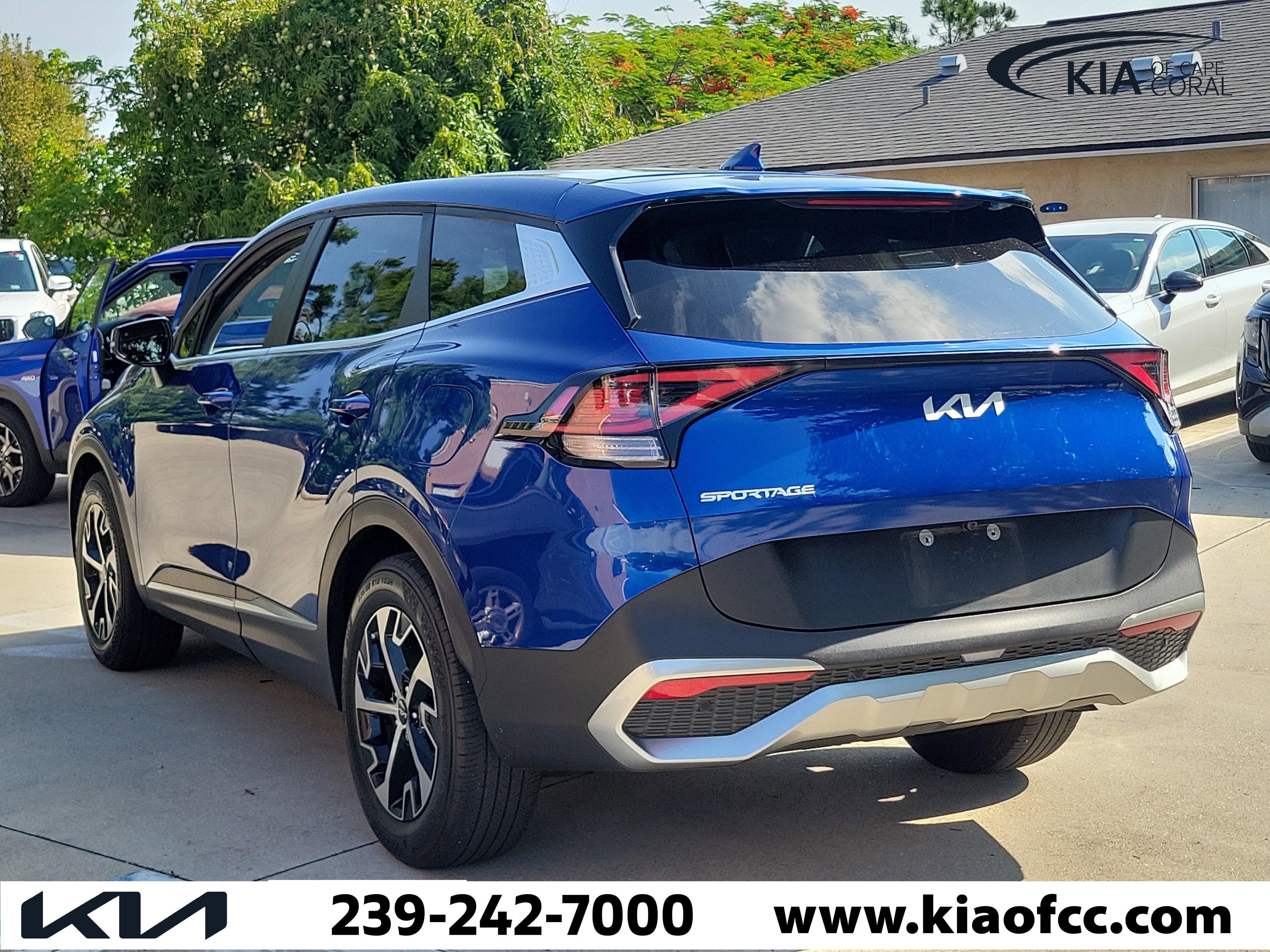 Certified 2023 Kia Sportage EX FWD image 6