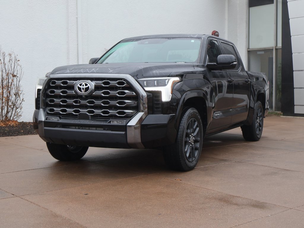 Used 2022 Toyota Tundra Platinum image 3