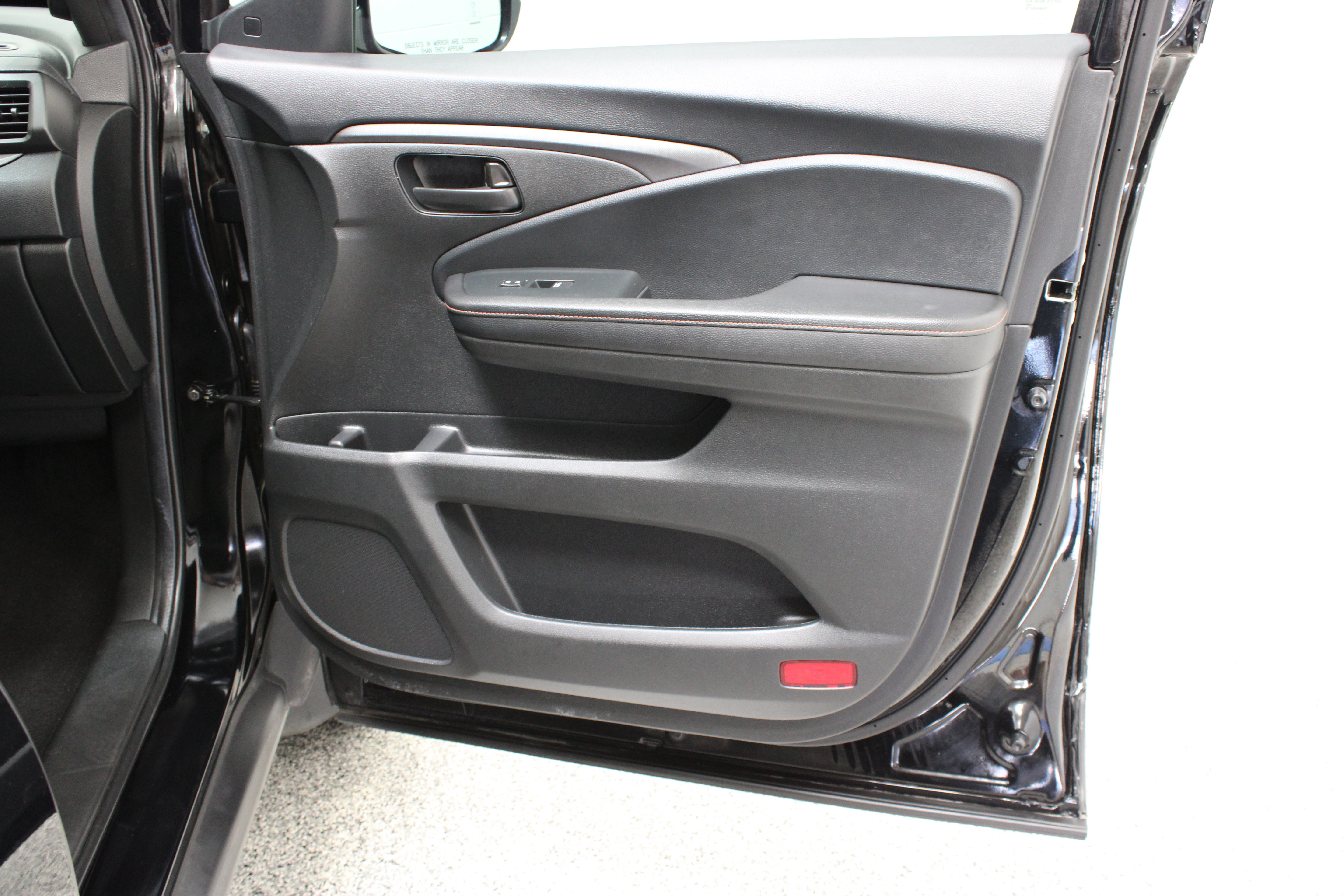 Used 2022 Honda Passport TrailSport image 37