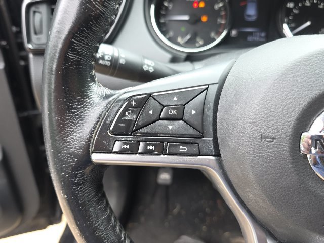 Used 2017 Nissan Rogue Sport SL AWD/4WD image 15