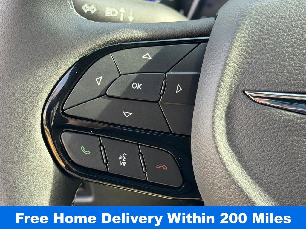 New 2026 Chrysler Pacifica Select w/ S Appearance Package image 18