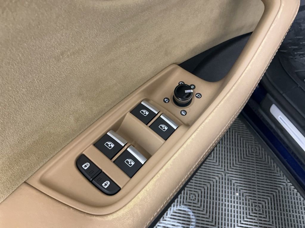 Used 2020 Audi Q8 Prestige image 20