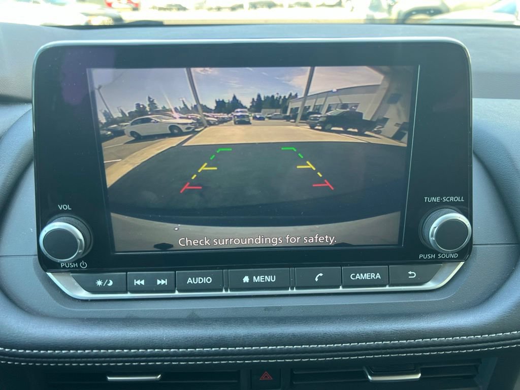 Used 2023 Nissan Rogue S AWD/4WD image 12