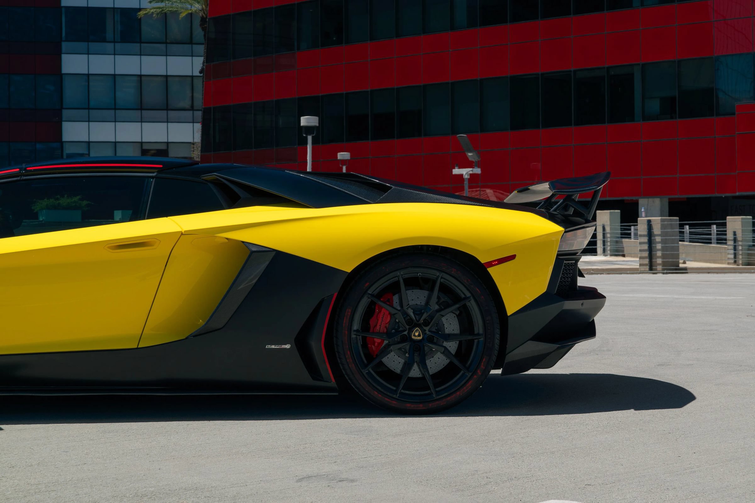 Used 2016 Lamborghini Aventador LP 700-4 AWD/4WD image 10