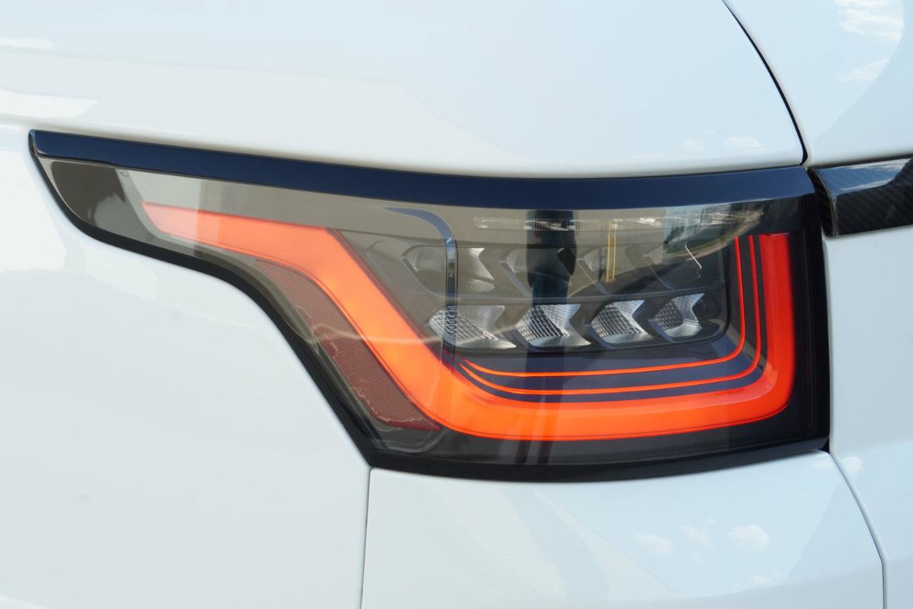 Used 2022 Land Rover Range Rover Sport SVR Carbon Edition AWD/4WD image 72
