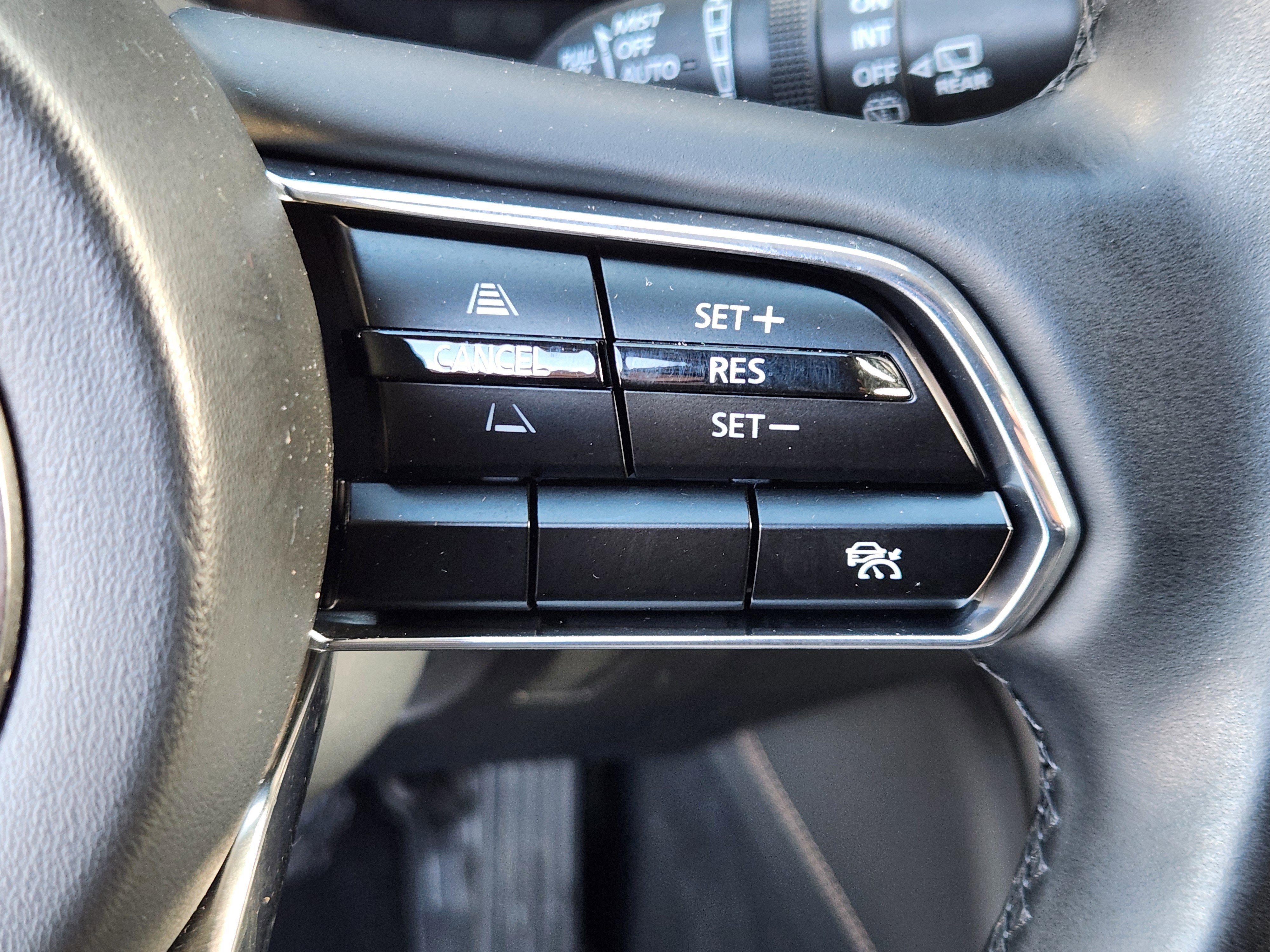 Certified 2024 MAZDA CX-90 Plug-In Hybrid w/ Premium Pkg image 26