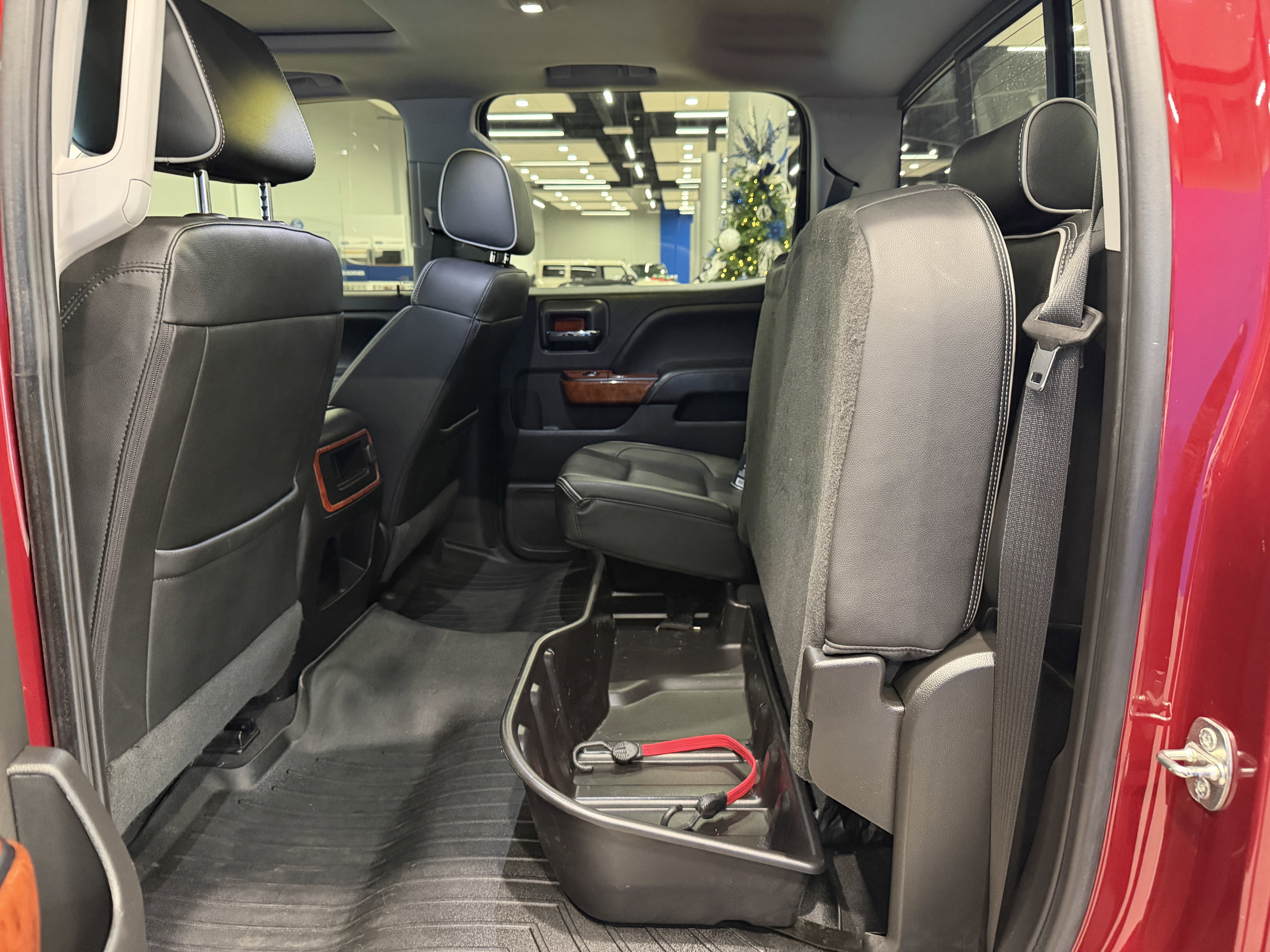 Used 2018 Chevrolet Silverado 1500 High Country image 14