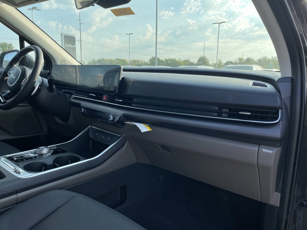 New 2026 Kia Carnival SX image 32
