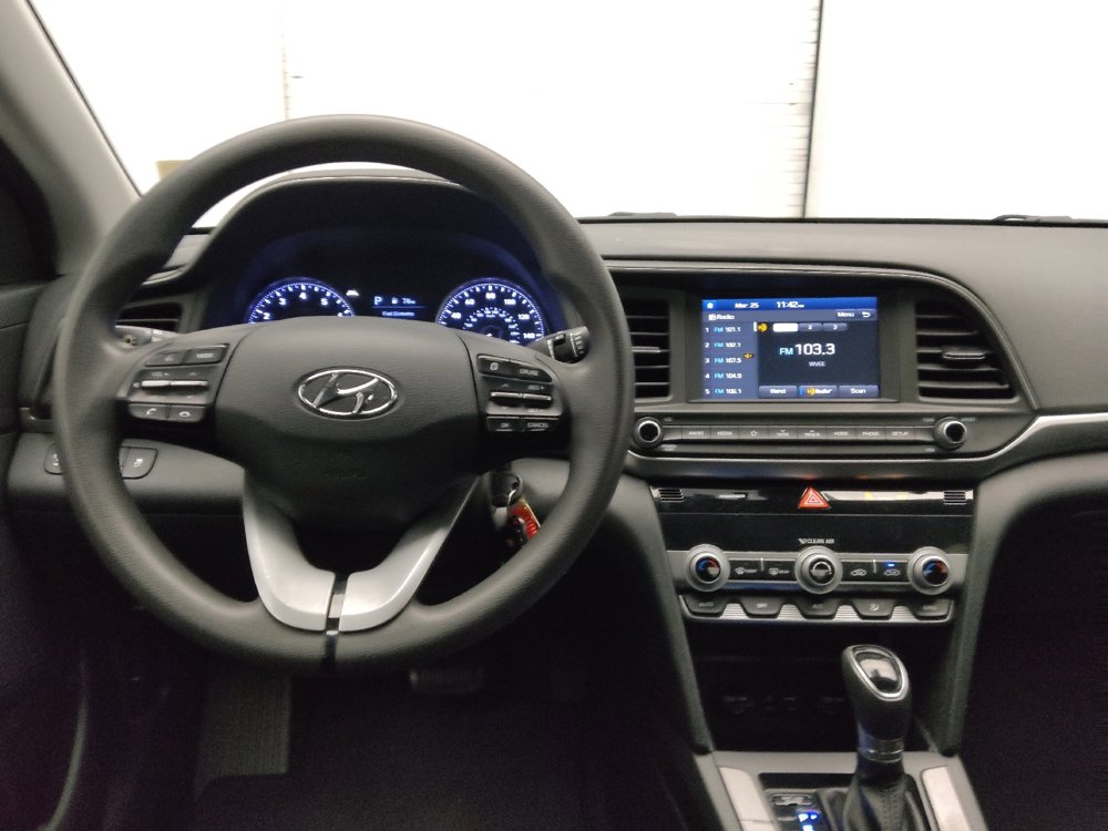 Used 2020 Hyundai Elantra SEL w/ Cargo Package (C1) image 22