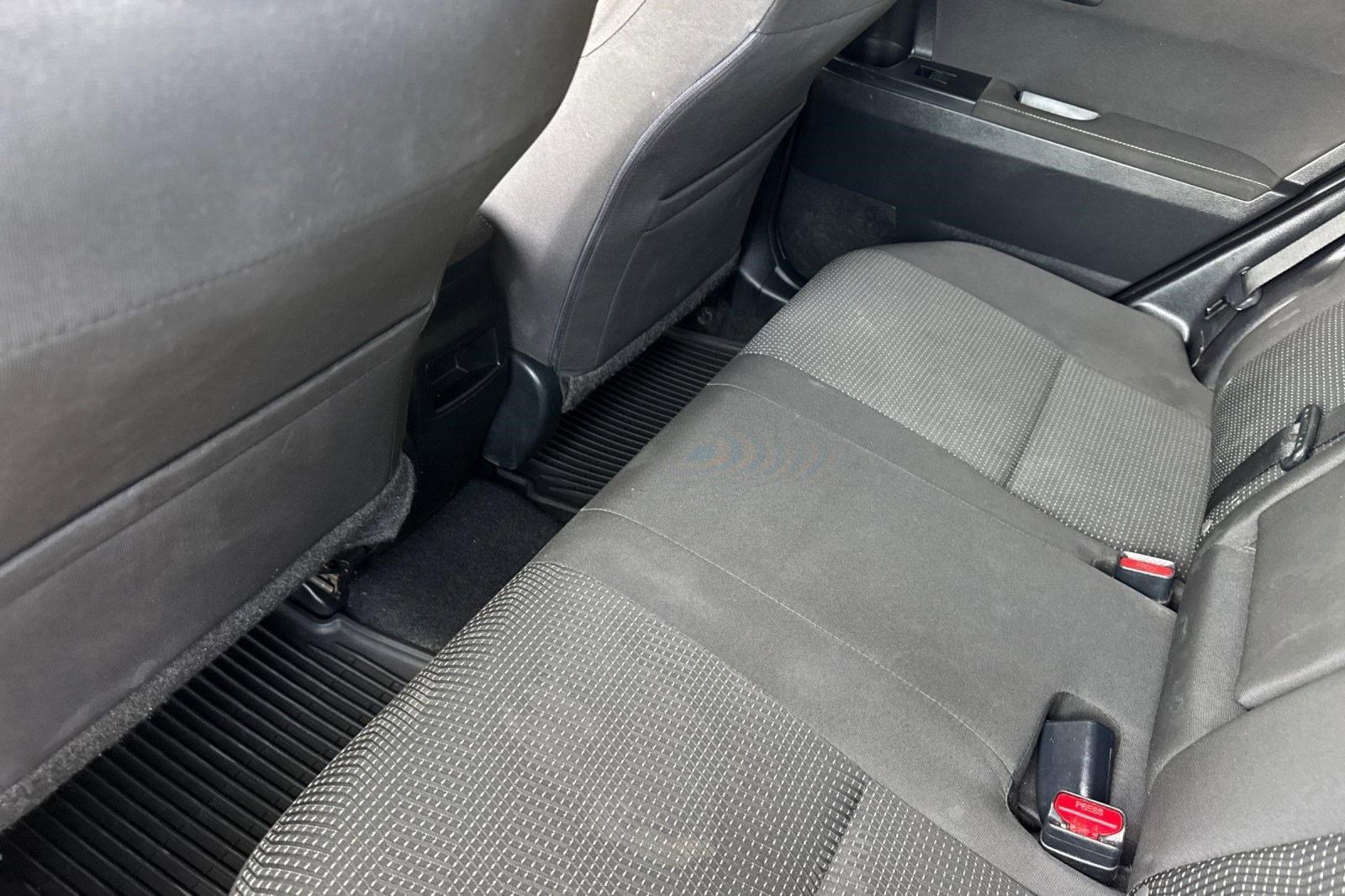 Used 2018 Toyota Corolla iM w/ All-Weather Mat Package image 26