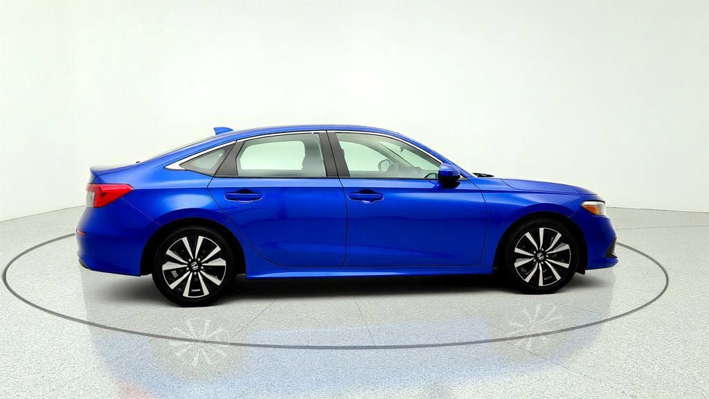 Used 2023 Honda Civic EX image 4