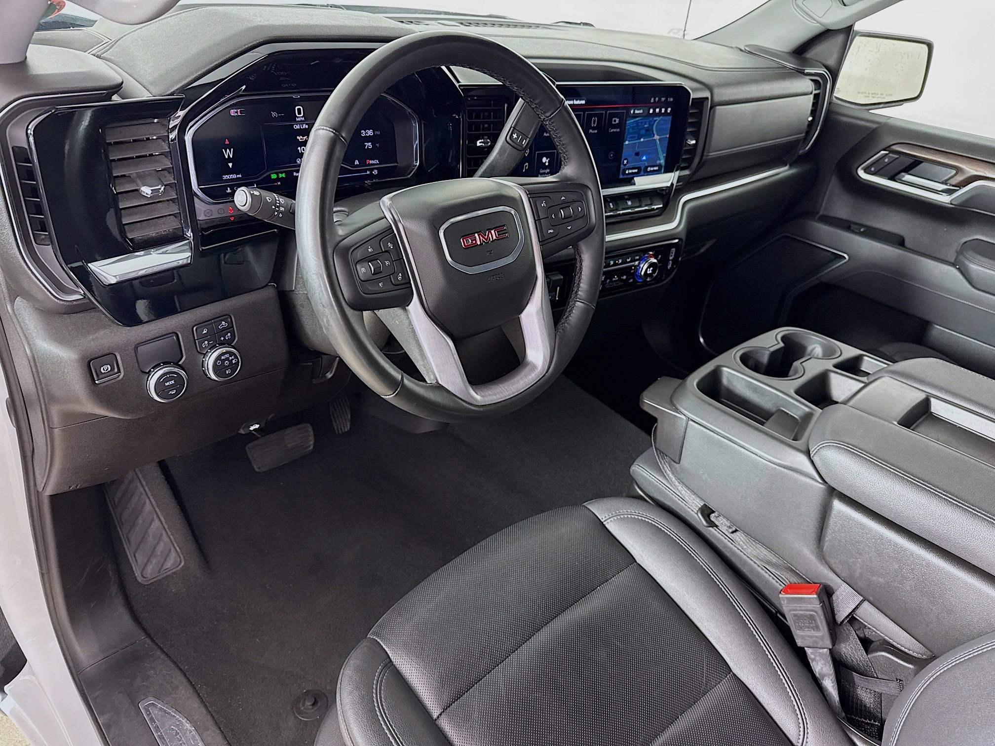 Used 2025 GMC Sierra 1500 SLT image 8